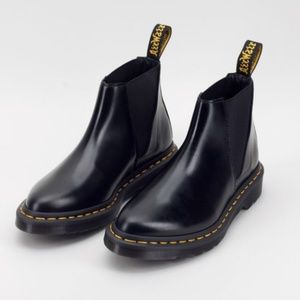 Dr. Martens Bianca Pointed Toe Chelsea Boot Size 9